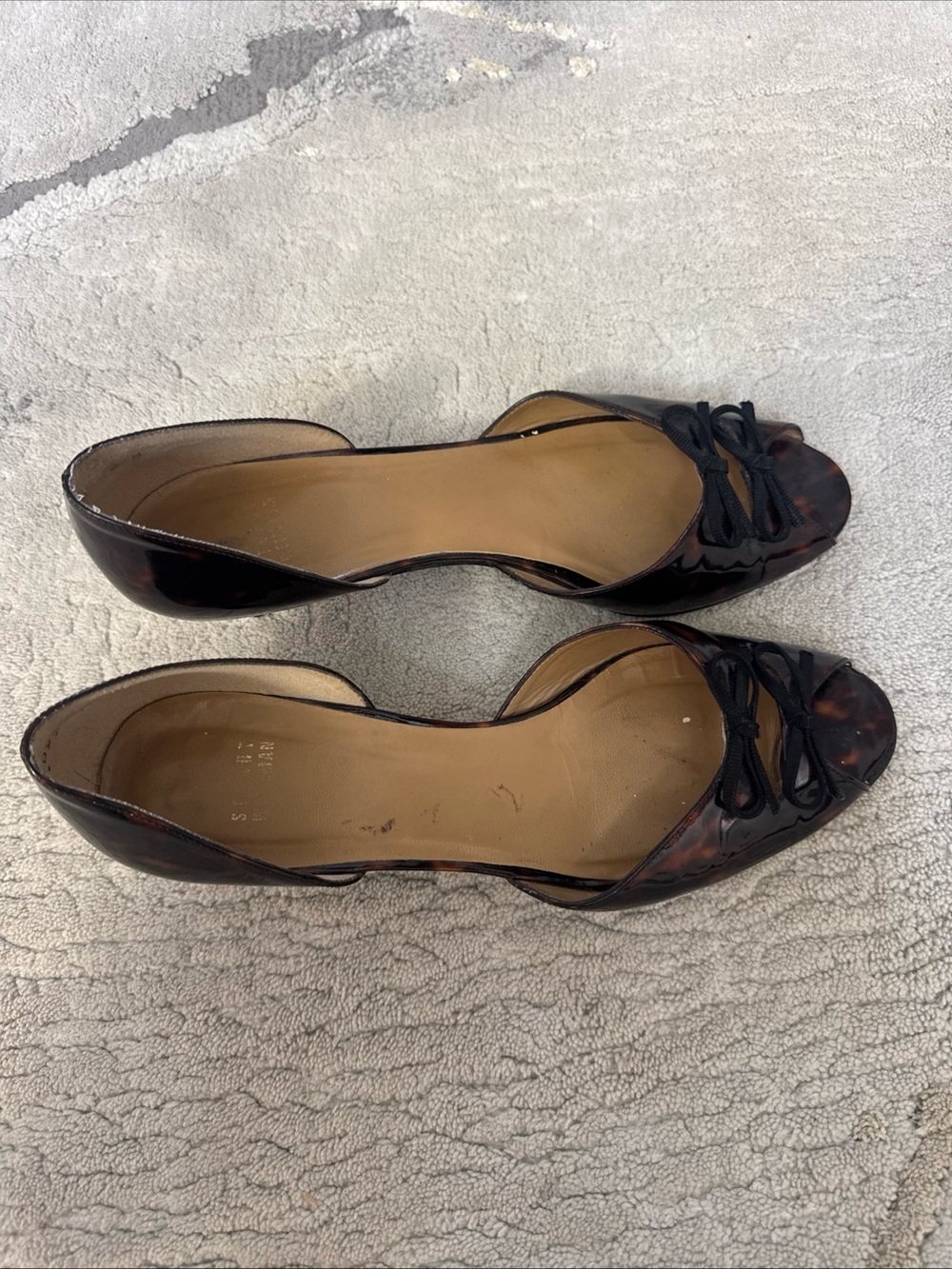 Stuart Weitzman Tortie Patent Leather Peep Toe D'Orsay Kitten Heel Pumps Size 10